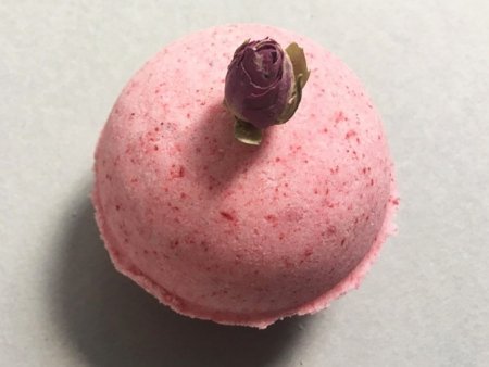 Rose Bath Bomb with Petals
