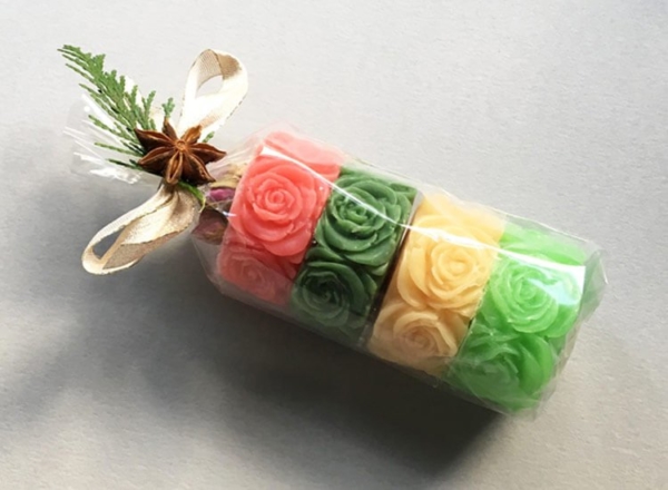 Rose Design Soap Gift Set